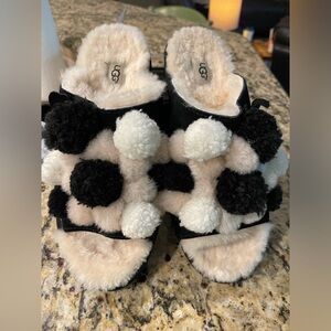 Ugg house shoes slippers.  Womens size 7